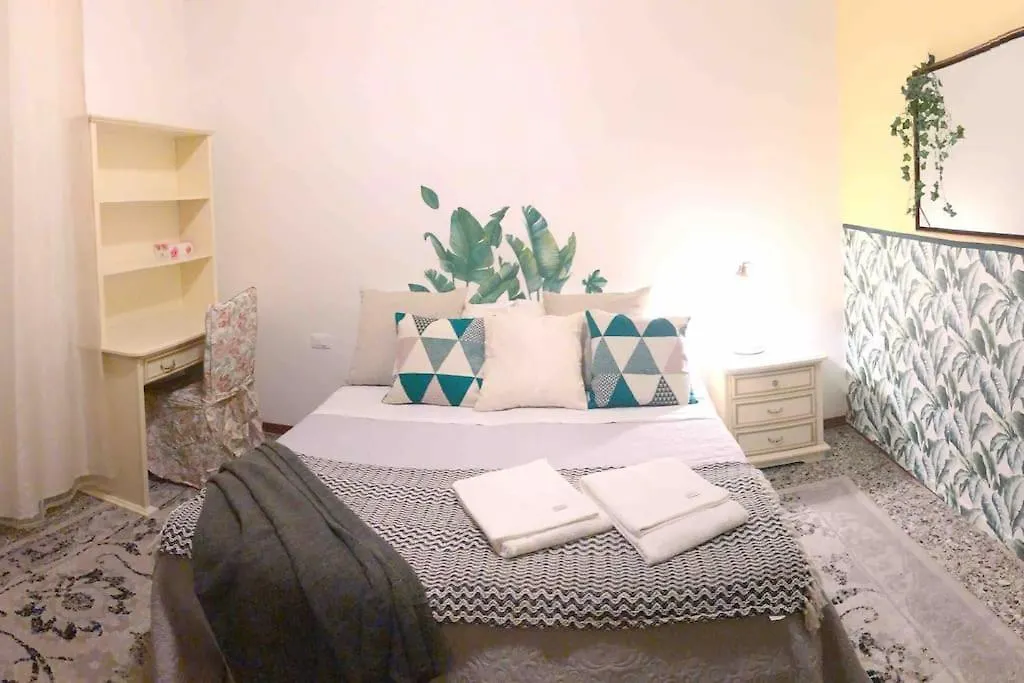 Apartment Casa Rosmary, Family And Parking For Venice Asseggiano Italy